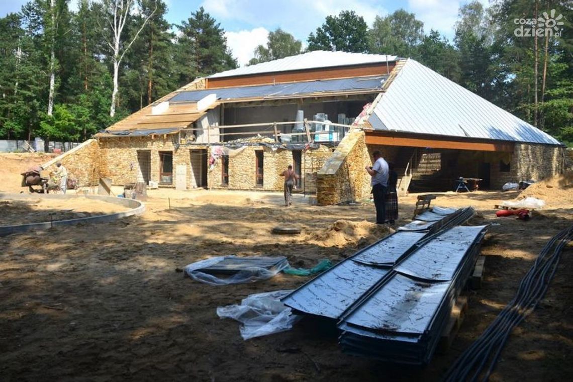 Są już młyny, tartak i amfiteatr!