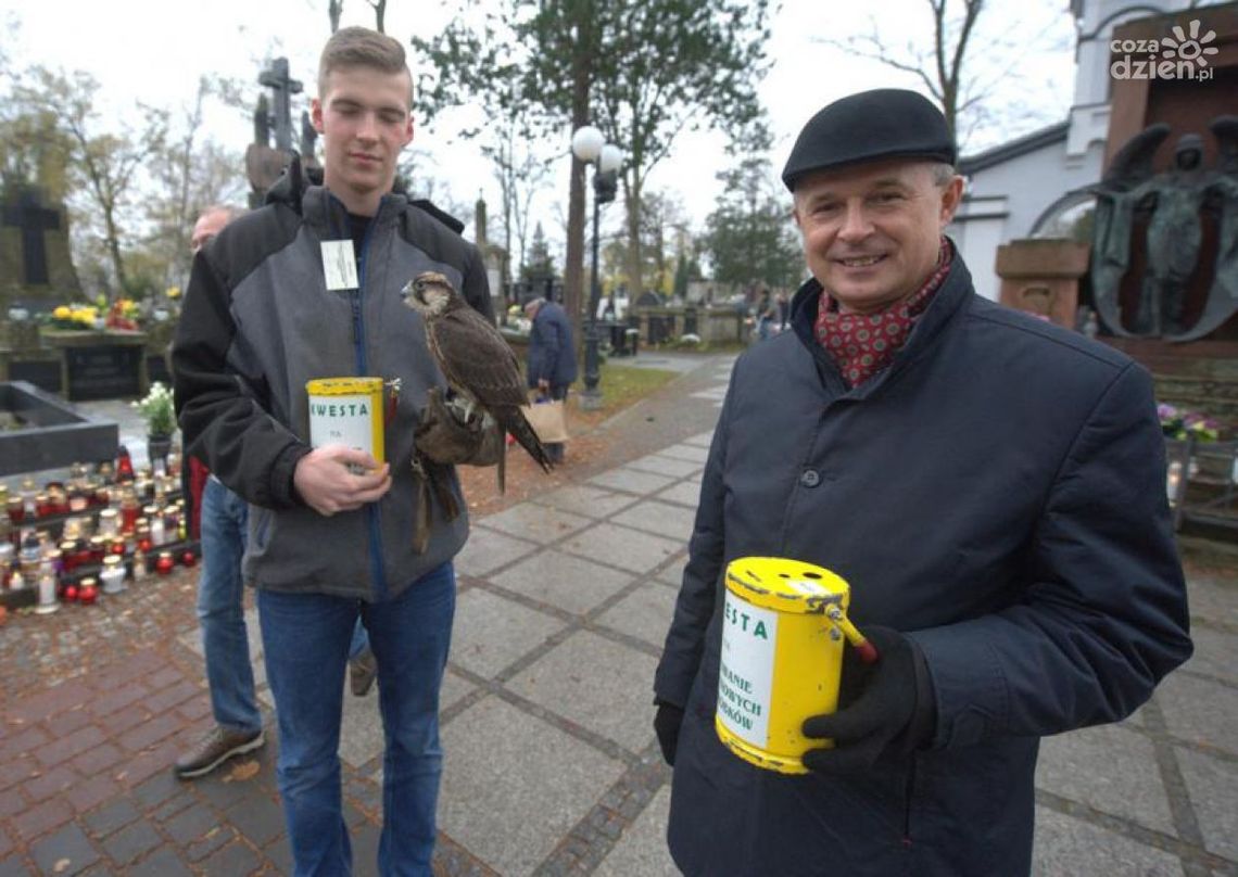 Są pieniądze na renowacje kolejnych nagrobków