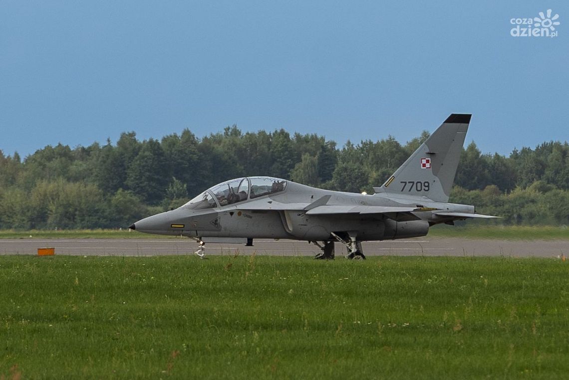 Samoloty wojskowe przebazowane do Radomia