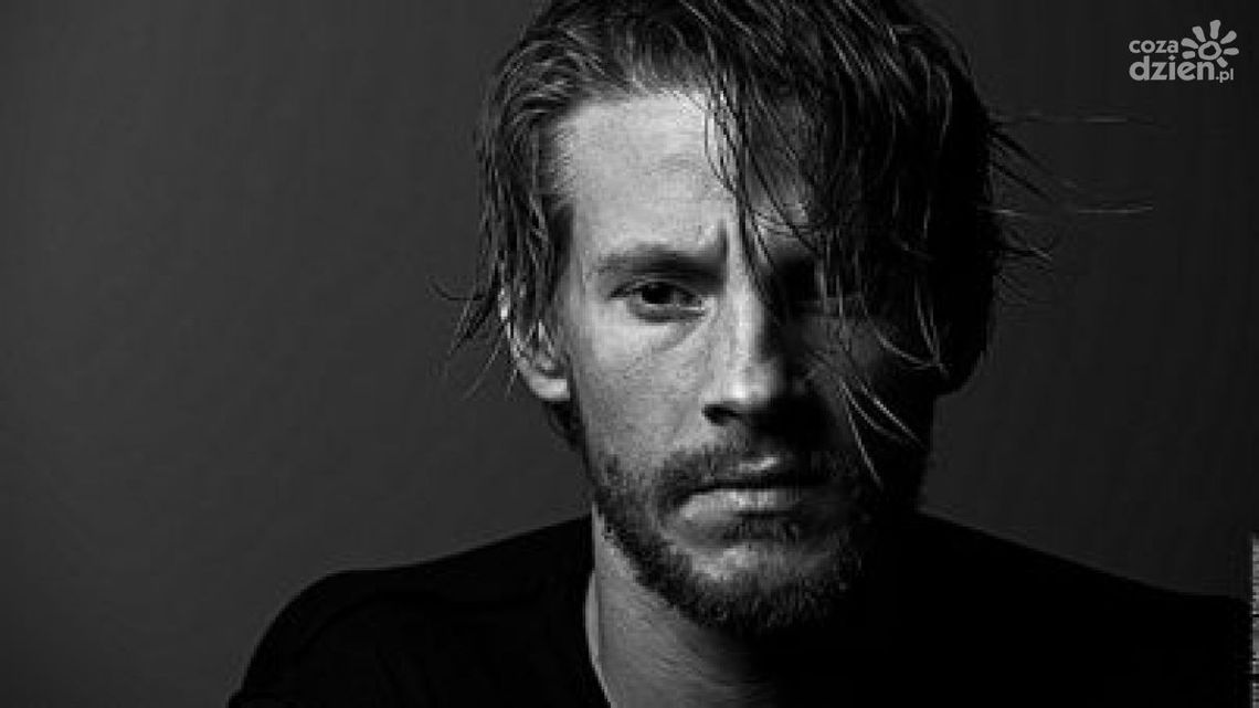 Sebastian Fabijański: Aktor jest zagorzałym katolikiem! Sebastian Fabijański: Aktor jest zagorzałym katolikiem!