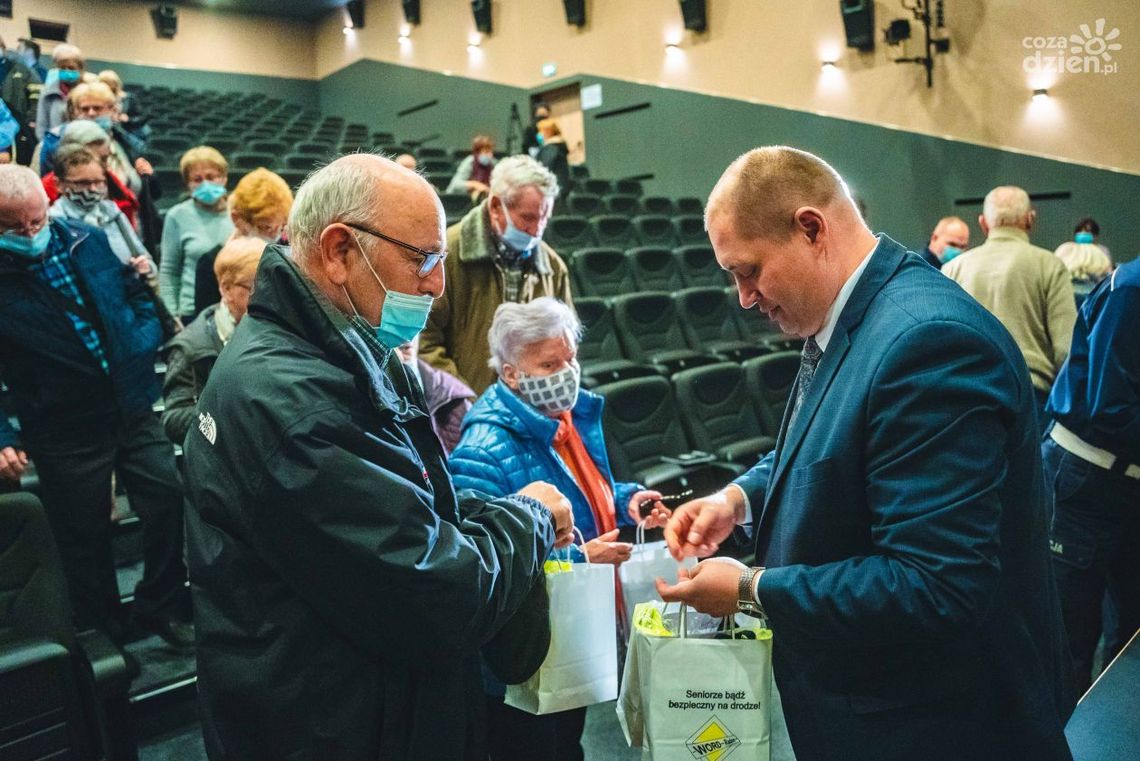 "Seniorze, bądź bezpieczny na drodze" "Seniorze, bądź bezpieczny na drodze"
