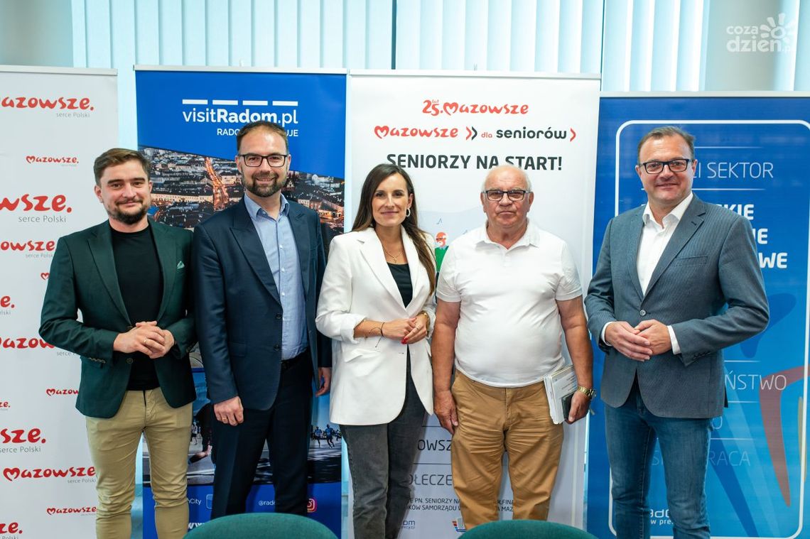 Seniorzy rozpoczynają sportową rywalizację
