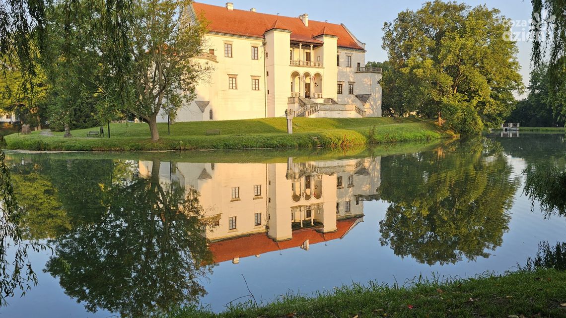 Seniorzy w centrum uwagi. Szydłowieckie muzeum przygotowało weekend z kulturą Seniorzy w centrum uwagi. Szydłowieckie muzeum przygotowało weekend z kulturą