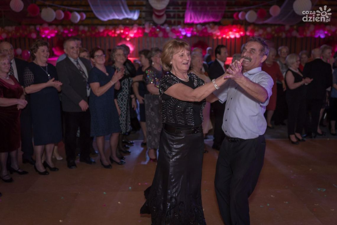 Seniorzy z przytupem zakończyli karnawał. Zobacz zdjęcia