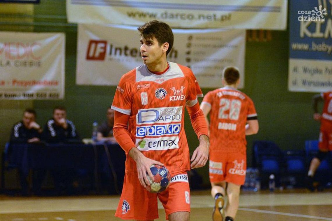 Seria Uniwersytetu trwa