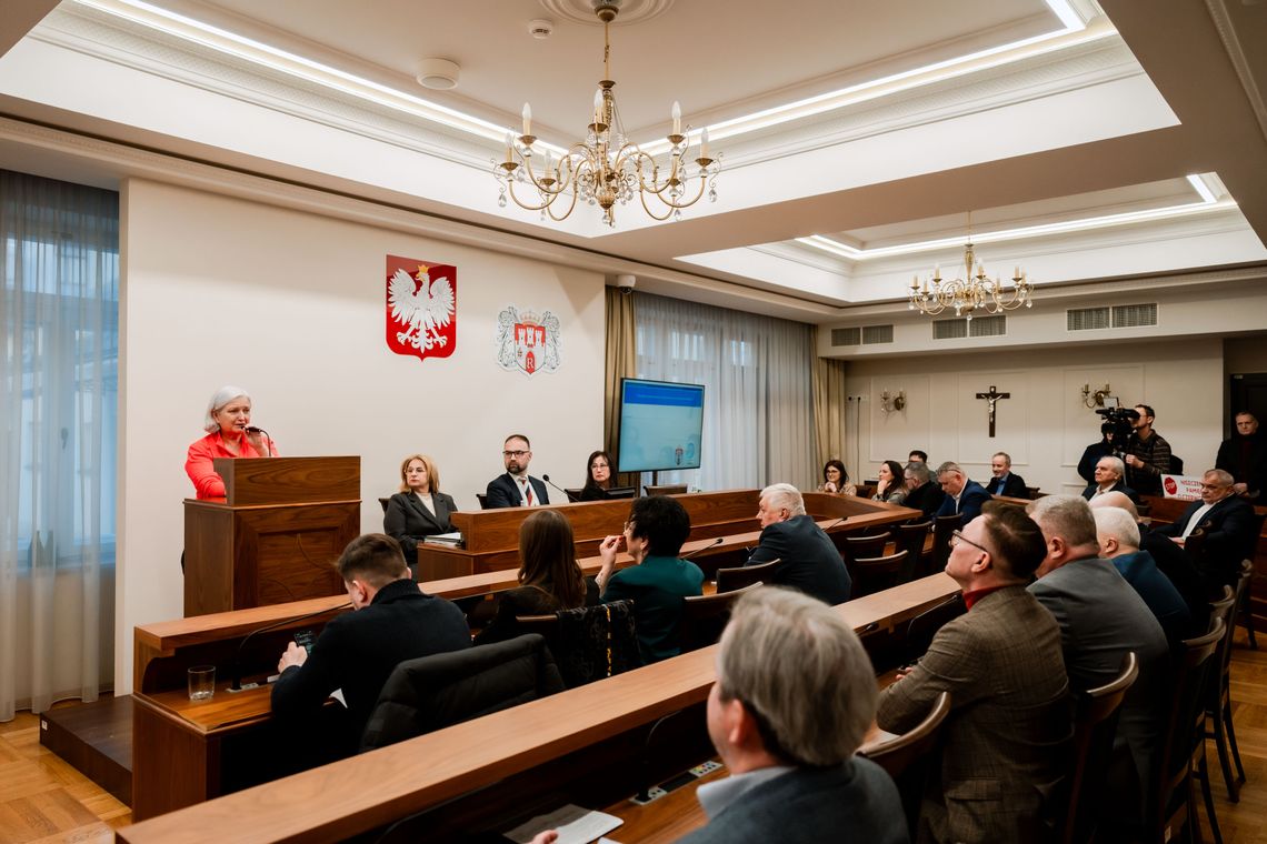 Sesja Rady Miejskiej w Radomiu. Oglądaj na żywo Sesja Rady Miejskiej w Radomiu. Oglądaj na żywo