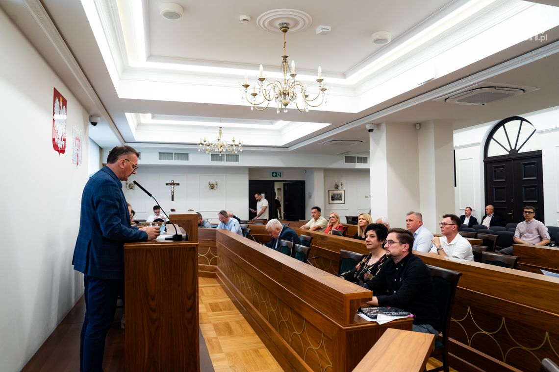 Sesja Rady Miejskiej w Radomiu. Oglądaj na żywo