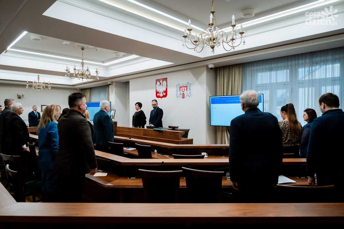 Sesja Rady Miejskiej w Radomiu. Oglądaj na żywo