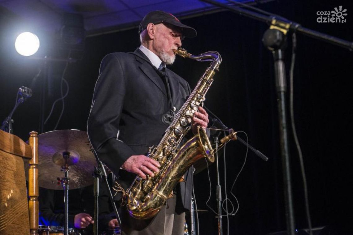 Setki osób na koncercie Jana Ptaszyna Wróblewskiego