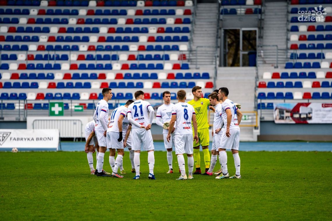 Siedem gier kontrolnych przed zawodnikami Broni