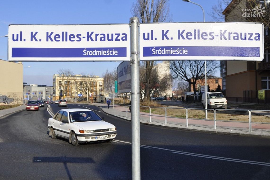 SIM - jak mają wyglądać tabliczki z nazwami ulic? Wybierz!