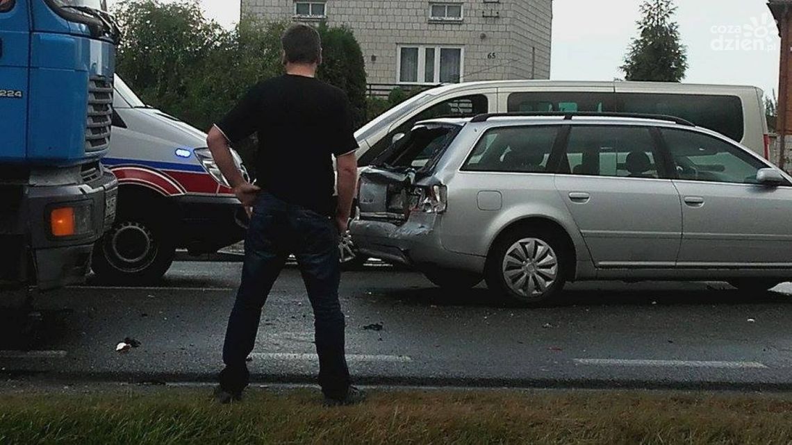 SKARYSZEW. Zderzenie czterech aut