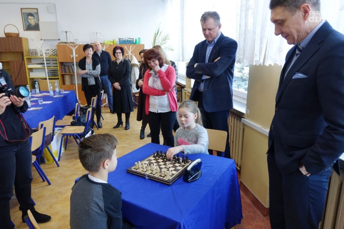 Skarżysko-Kamienna. Szachy trafiły do szkół