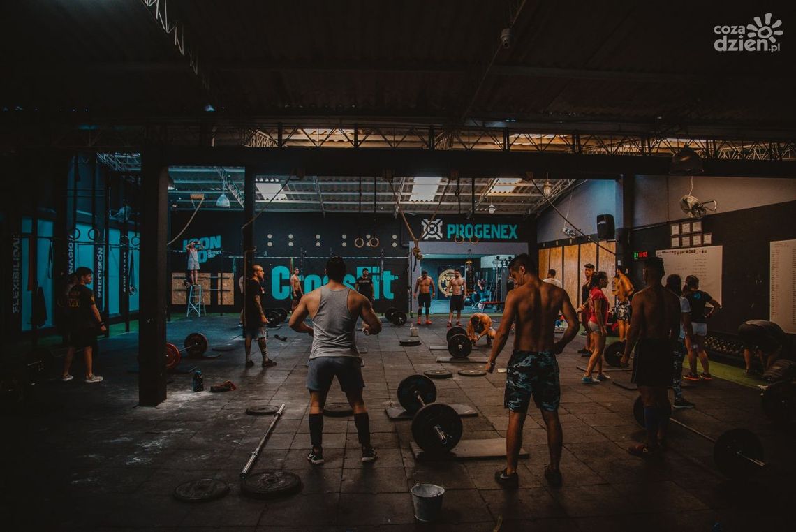 Skuteczny trening na siłowni – co zrobić, aby tym razem się udało?