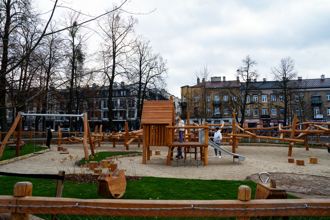 Skwer przy Placu Jagiellońskim po remoncie. Obiekt został oddany do użytku