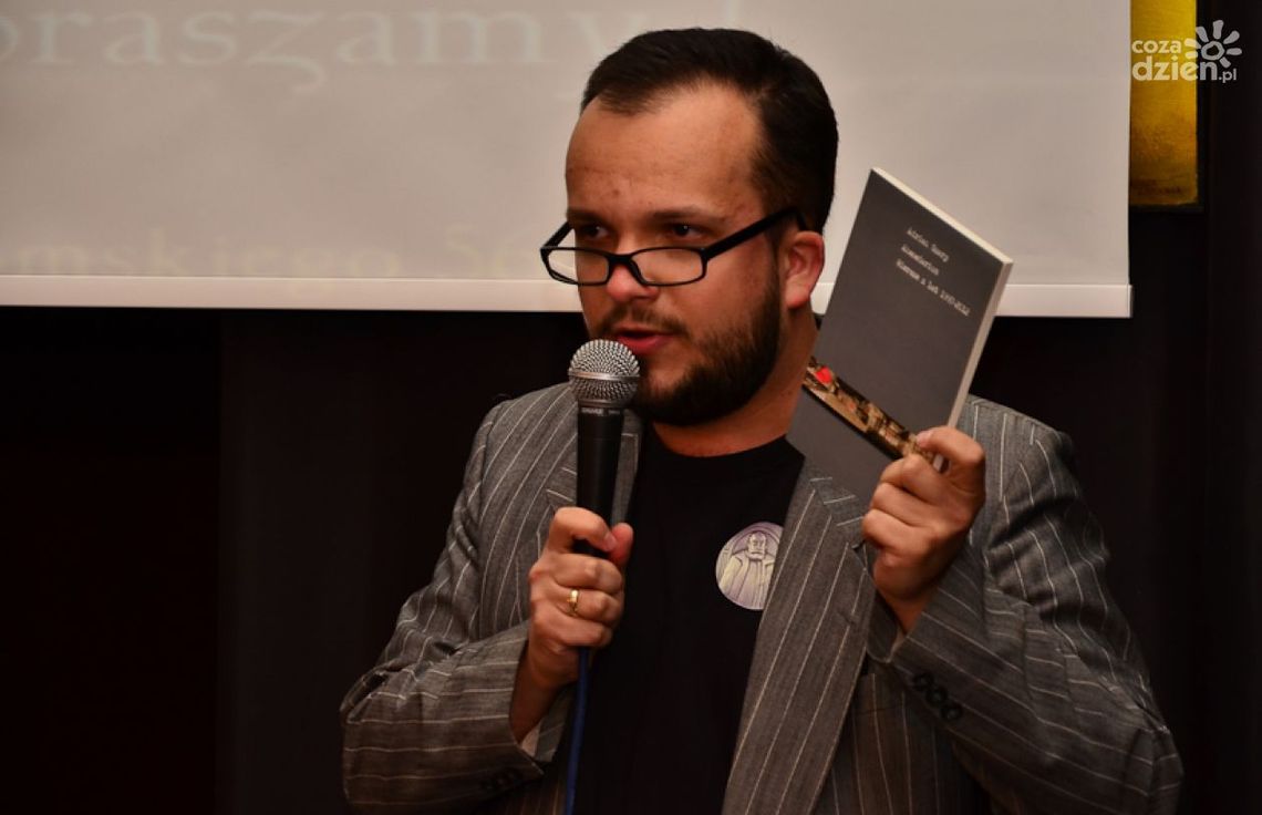 Słowo, Muzyka i Obraz w „Łaźni”