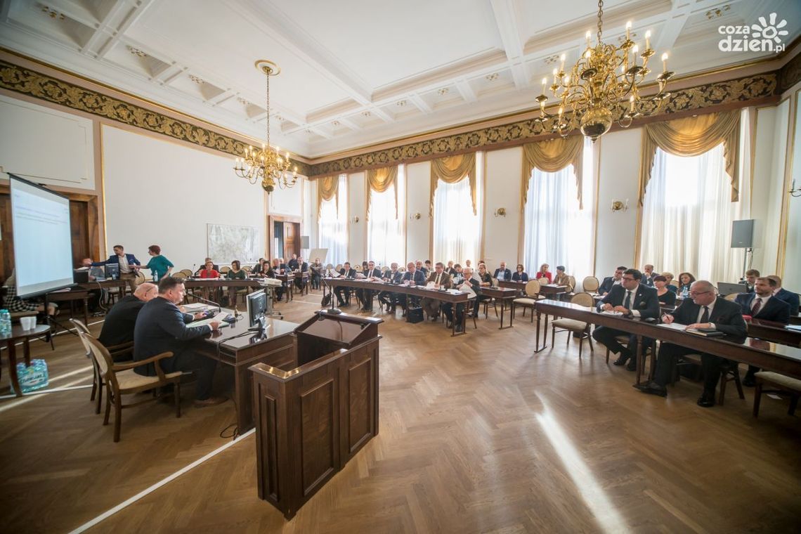 Ślubowanie nowych radnych