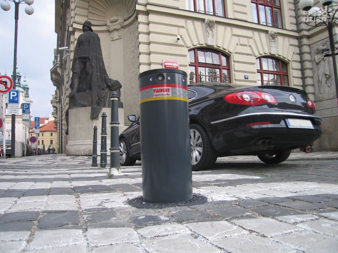 Słupki parkingowe, czyli skuteczny sposób na organizację przestrzeni