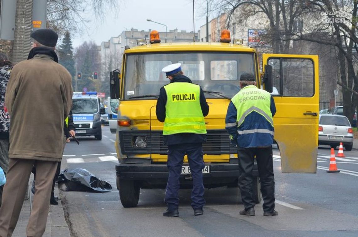 Śmiertelne potrącenie na ulicy 25 Czerwca! Śmiertelne potrącenie na ulicy 25 Czerwca!