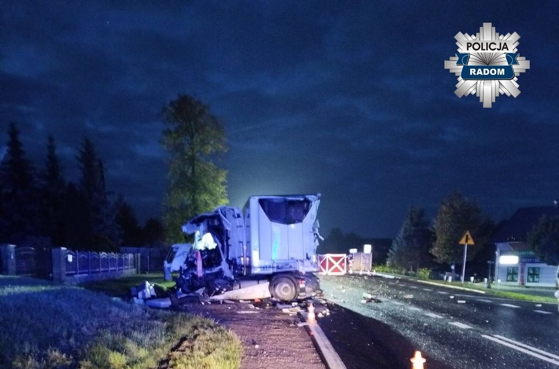 Śmiertelny wypadek w Krzyżanowicach. Droga jest zablokowana Śmiertelny wypadek w Krzyżanowicach. Droga jest zablokowana