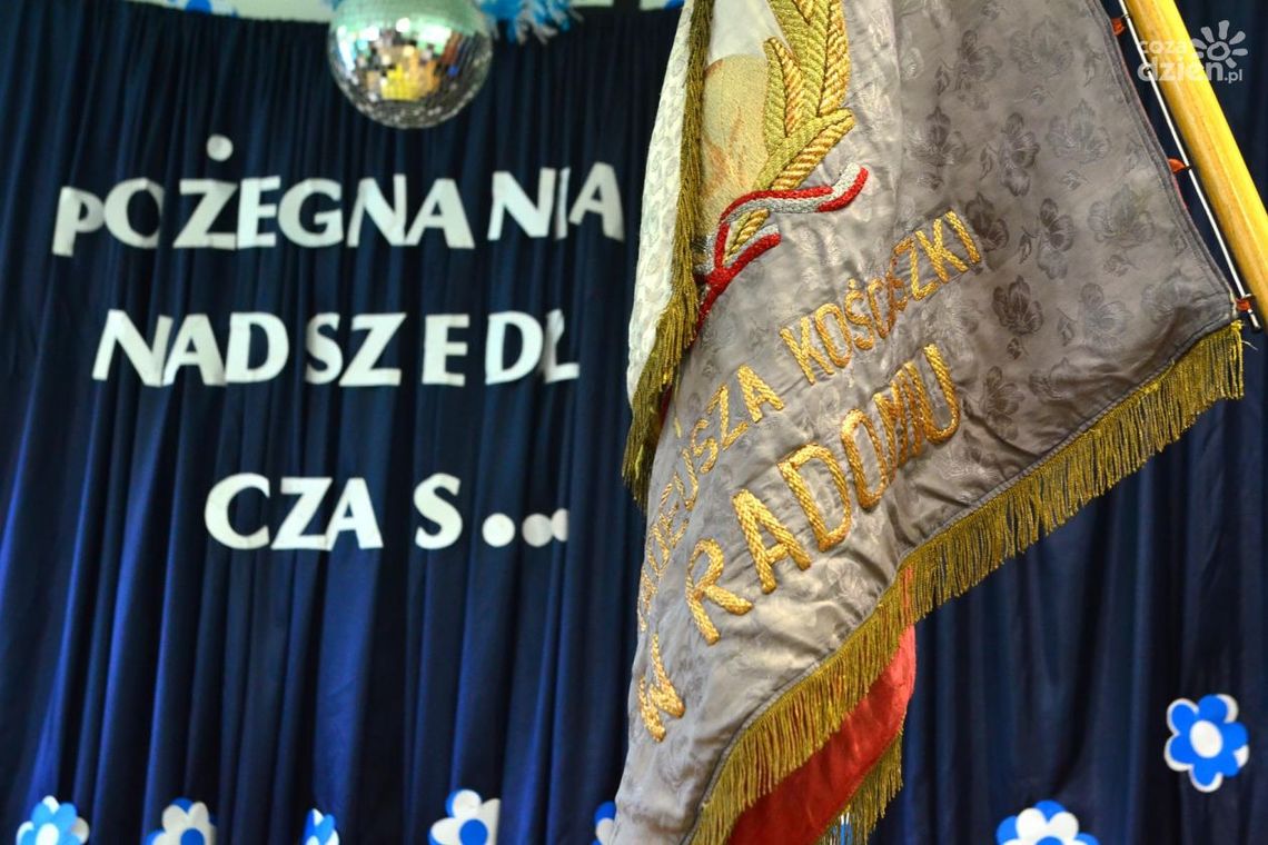 Smutne zakończenie roku szkolnego w PSP nr 8 Smutne zakończenie roku szkolnego w PSP nr 8