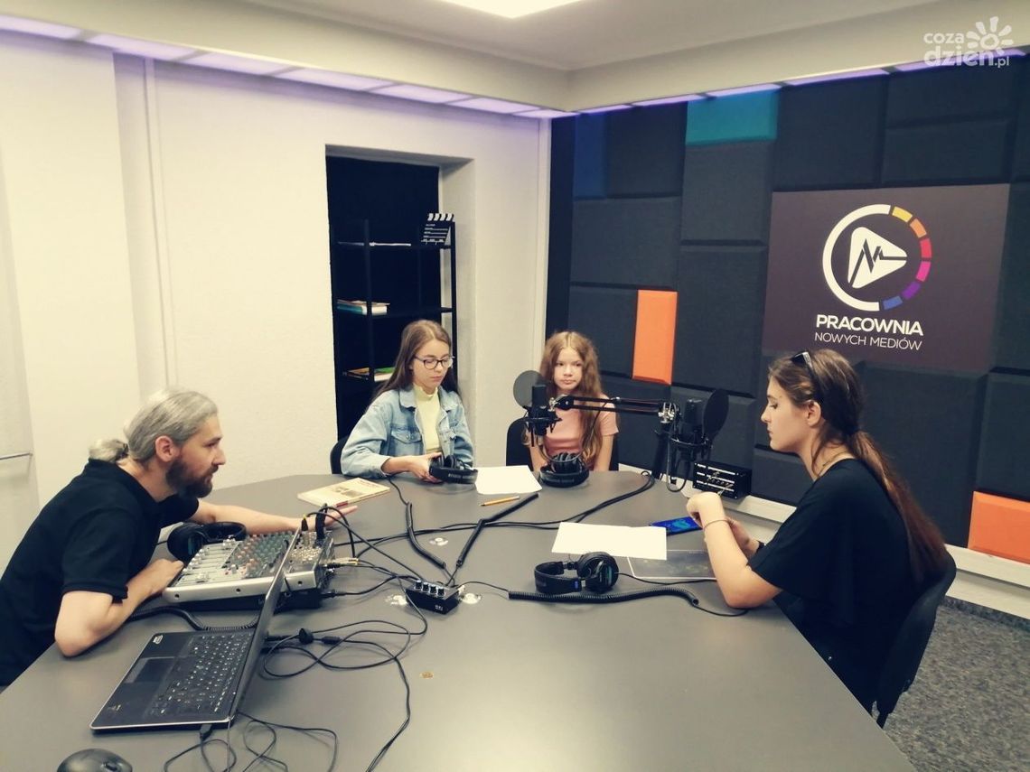 „Solidarni z Ukrainą”. Młodzież opowiada swoje historie