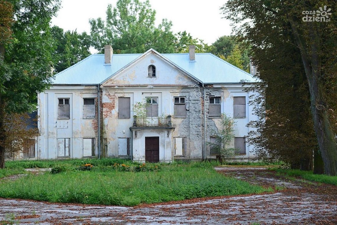 Spacerkiem po mieście: Dwór Pruszaków