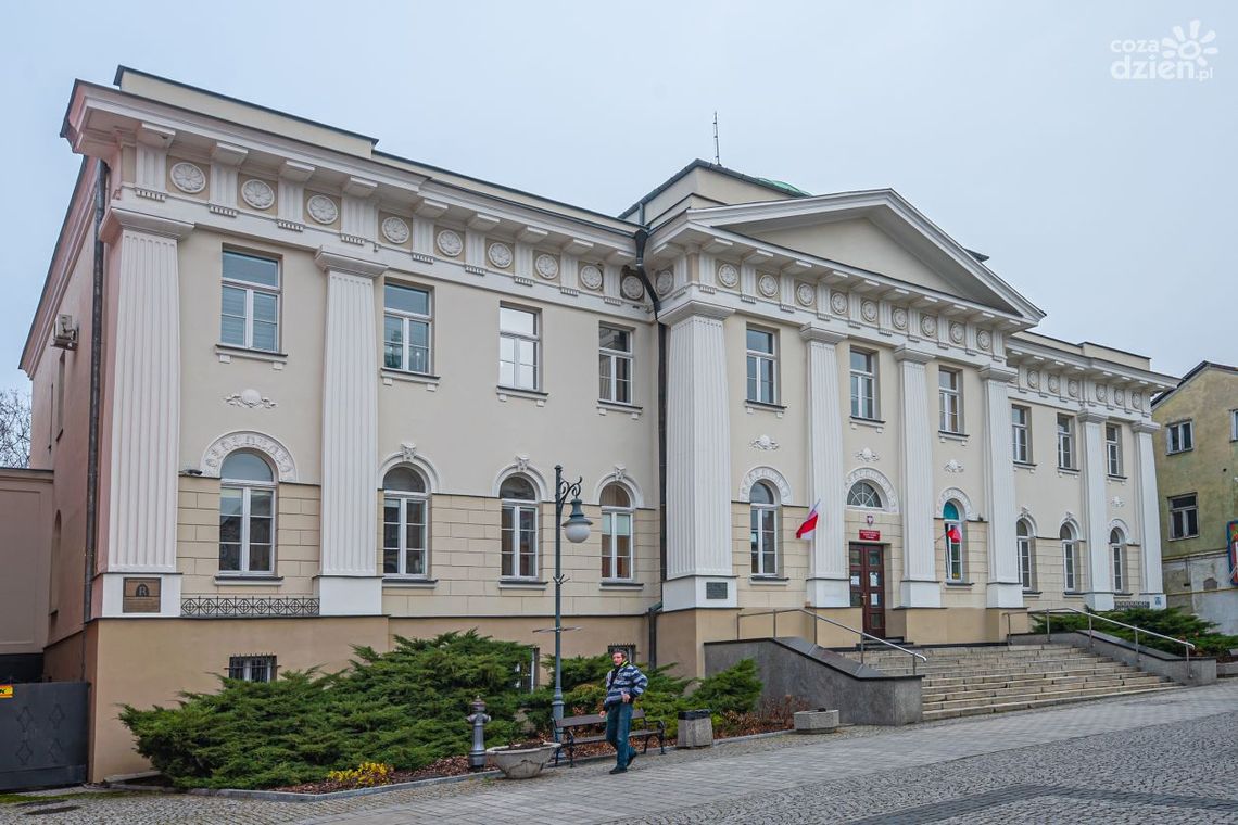 Spacerkiem po mieście: Gmach Banku Państwa Spacerkiem po mieście: Gmach Banku Państwa