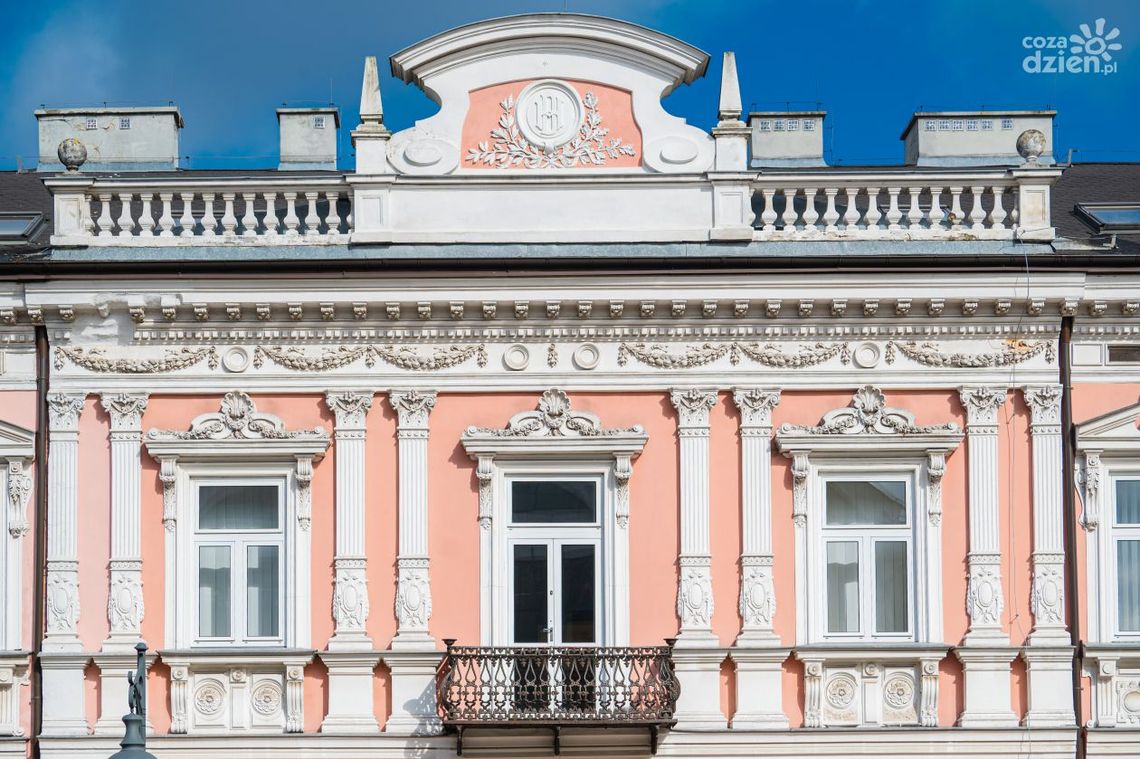 Spacerkiem po mieście: Izba Skarbowa Radomska. Bank Handlowy SA w Warszawie