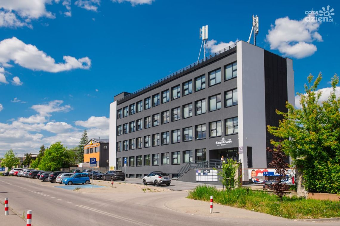 Spacerkiem po mieście: Odzieżowa Spółdzielnia Pracy „Wspólnymi Siłami” Spacerkiem po mieście: Odzieżowa Spółdzielnia Pracy „Wspólnymi Siłami”