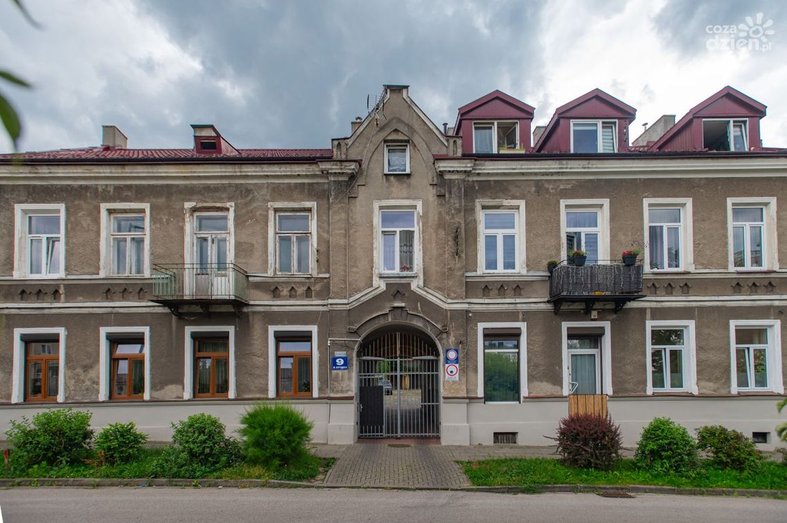 Spacerkiem po mieście: Państwowa Żeńska Szkoła Zawodowa