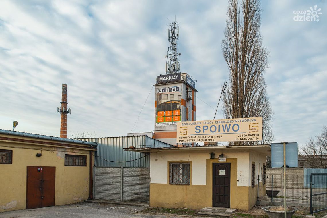 Spacerkiem po mieście: Spółdzielnia Pracy Chemiczno-Wytwórcza "Spoiwo” Spacerkiem po mieście: Spółdzielnia Pracy Chemiczno-Wytwórcza "Spoiwo”