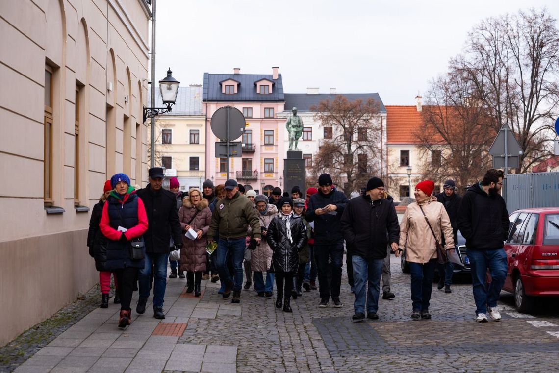 Spacerowali "Szlakiem Zastępów Cieni" Spacerowali "Szlakiem Zastępów Cieni"
