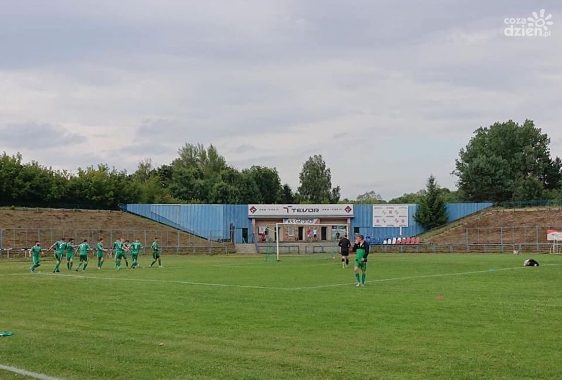 Sparingi w regionie. Pech Centrum, Iskry na piątkę