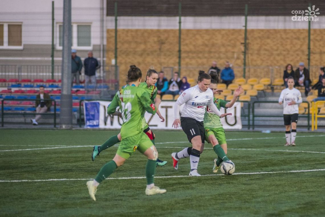Sportowa Czwórka rozbiła rywalki