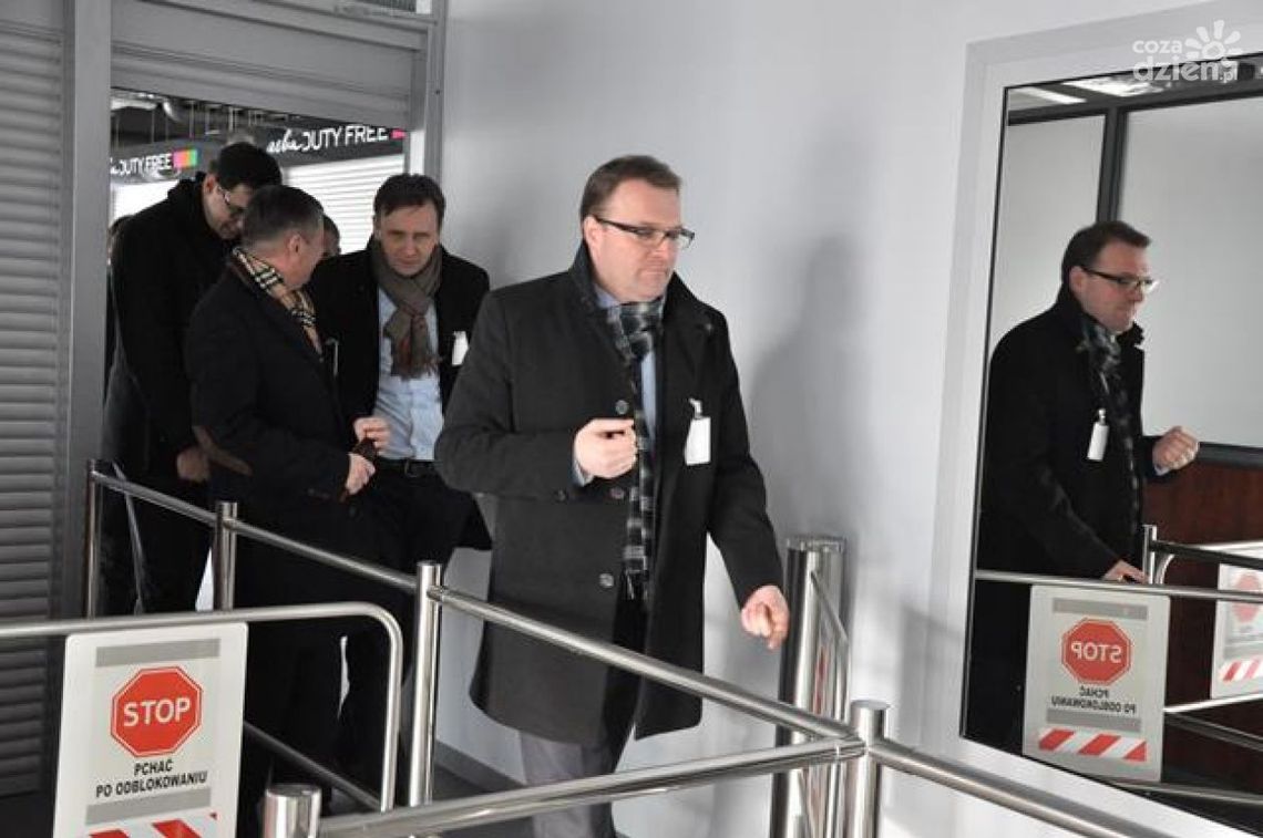 Spotkanie na temat Portu Lotniczego. Pomoże? Spotkanie na temat Portu Lotniczego. Pomoże?