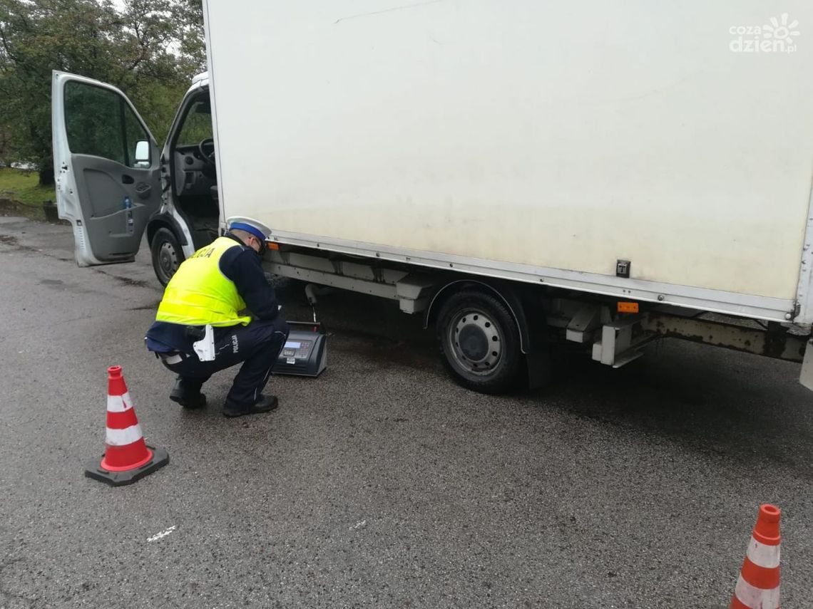 Sprawdzali jakość spalin Sprawdzali jakość spalin