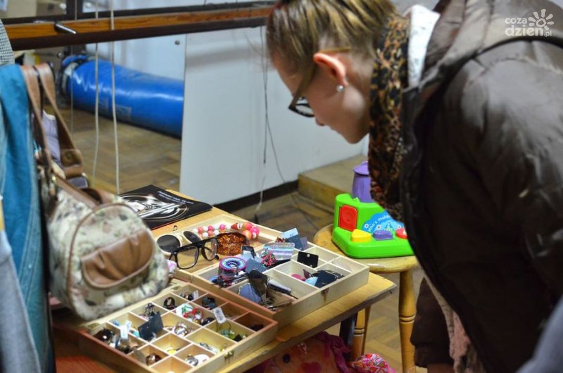 Sprzedaj, kup, wymień - czyli "Pchli Targ" na Ustroniu