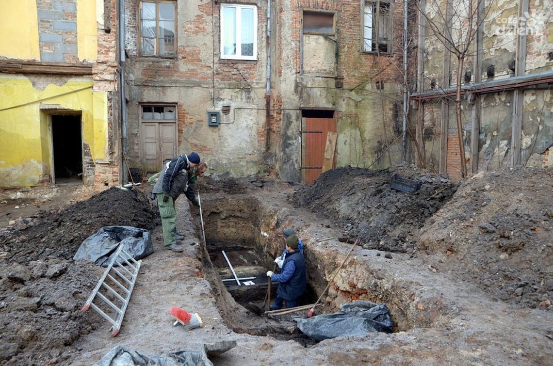 Średniowieczne relikty na Szewskiej!