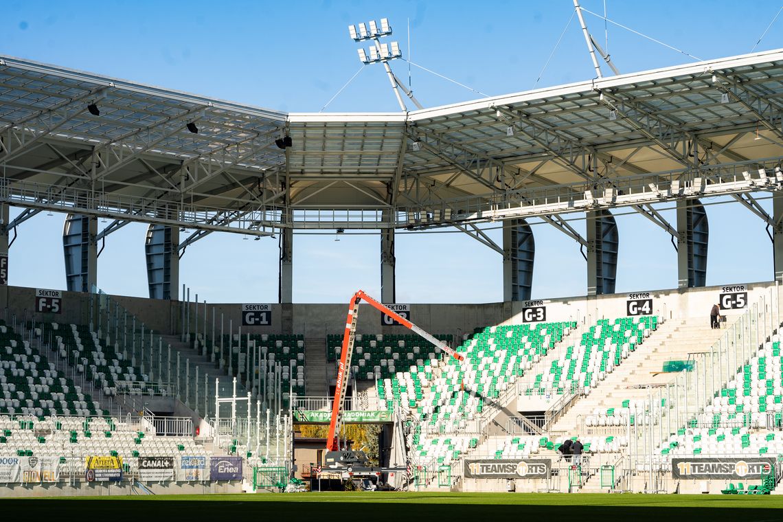 Stadion przy Struga: sektor gości do 14 listopada. Elewacja i oświetlenie zewnętrzne w przyszłym roku? Stadion przy Struga: sektor gości do 14 listopada. Elewacja i oświetlenie zewnętrzne w przyszłym roku?