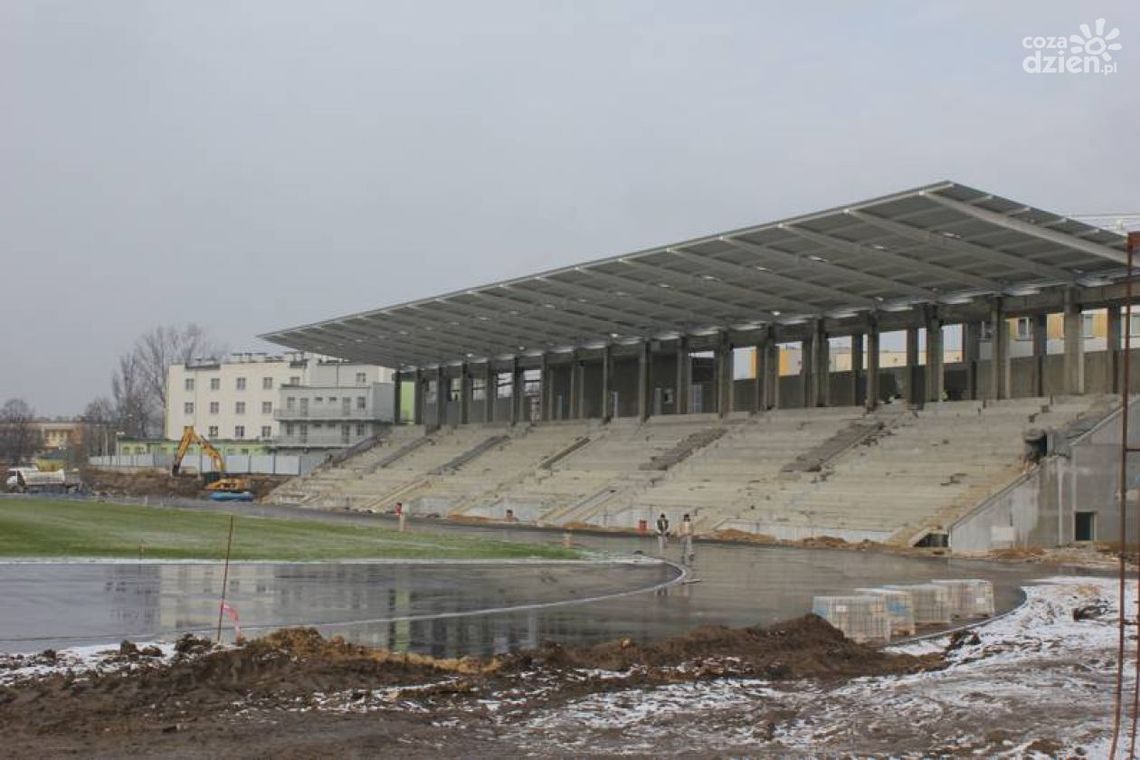 Stadion rośnie