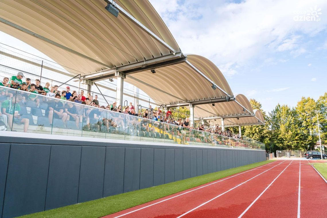 Stadion w Przysusze otwarty, Radomiak wygrał z Oskarem