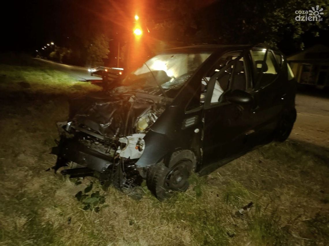 Stary Kobylnik. Pijany wjechał w drzewo