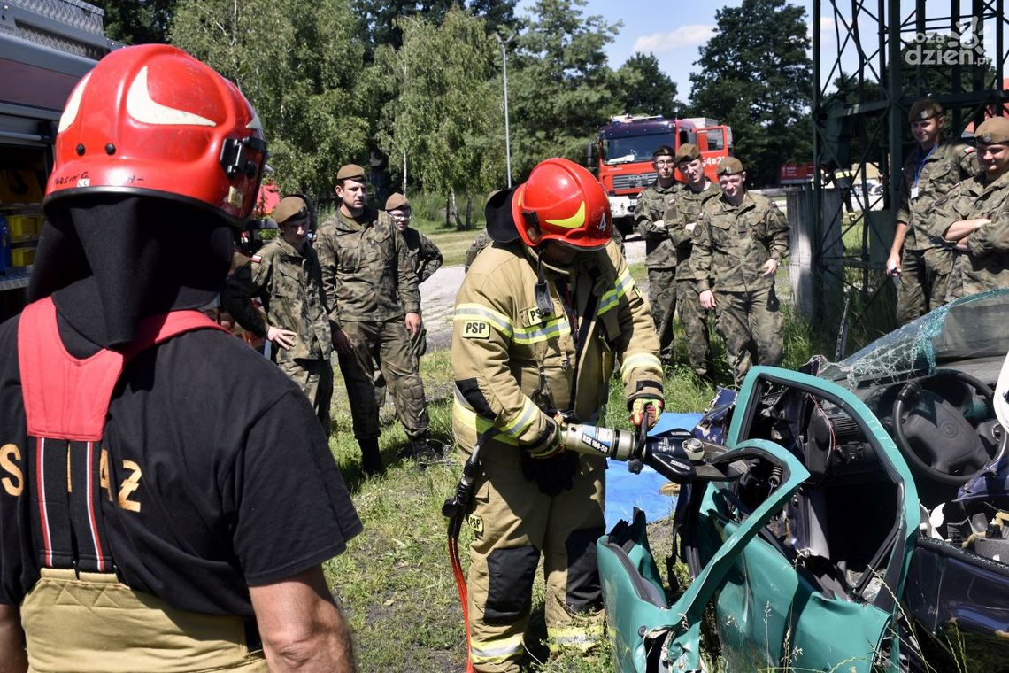 Strażacy ćwiczyli terytorialsów