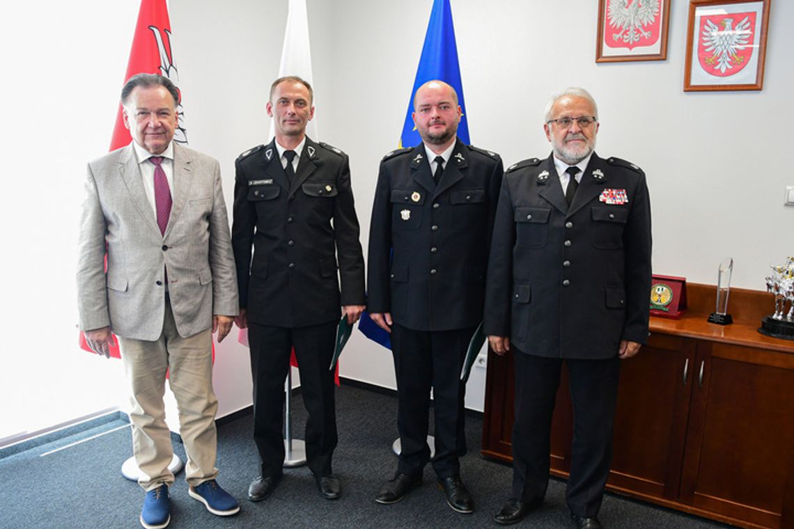 Strażacy wyróżnieni przez marszałka