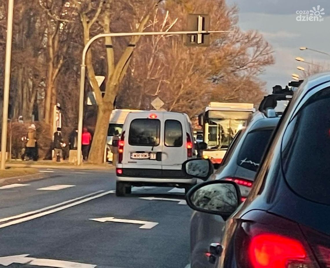 Struga/25 Czerwca. Wypadek z udziałem autobusu Struga/25 Czerwca. Wypadek z udziałem autobusu