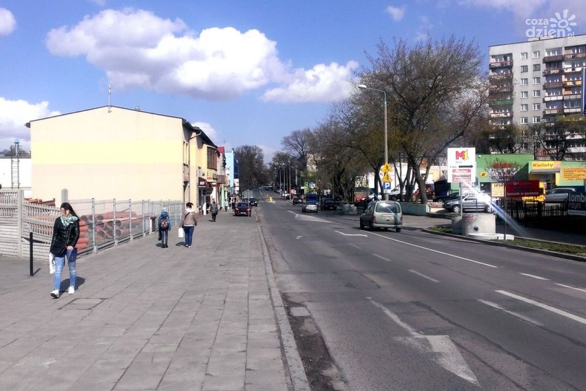 Struga zamknięta. Tylko po co ?