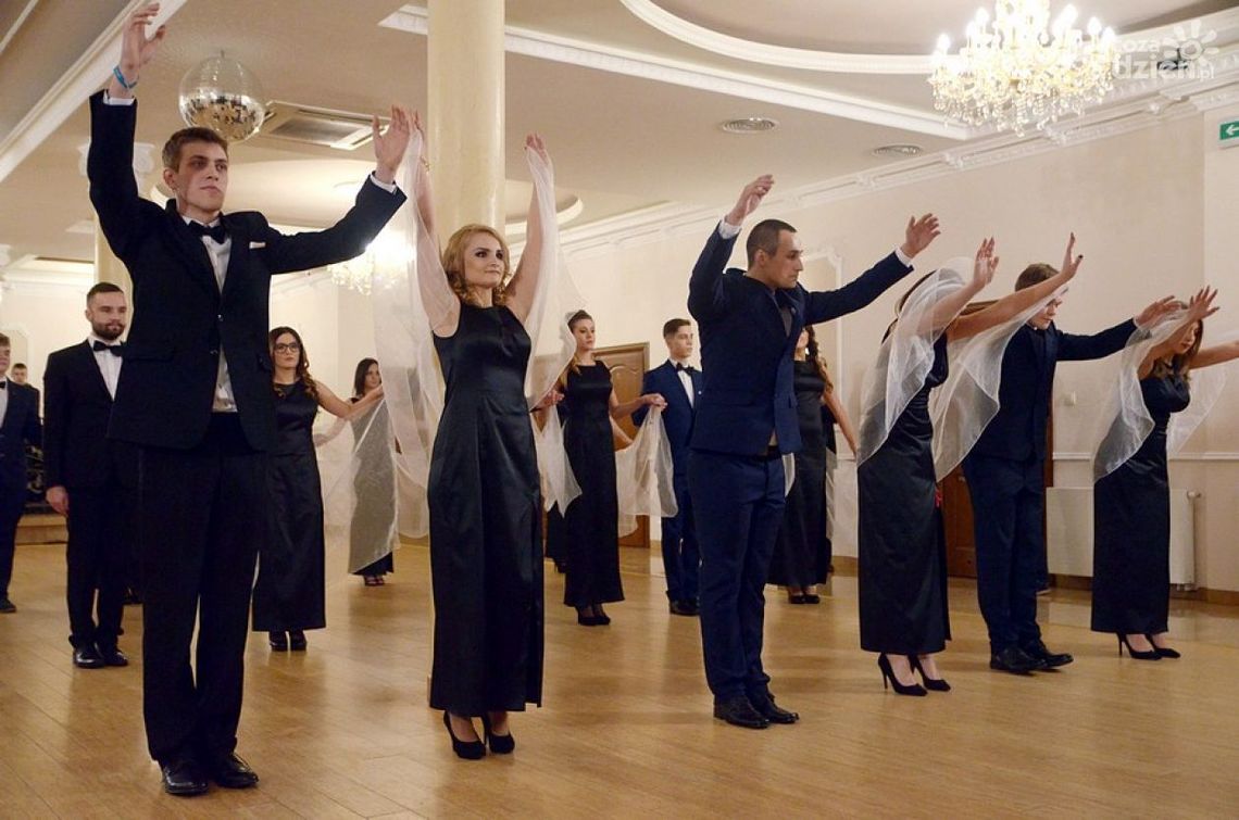 STUDNIÓWKA:  "Baczyńskiego"