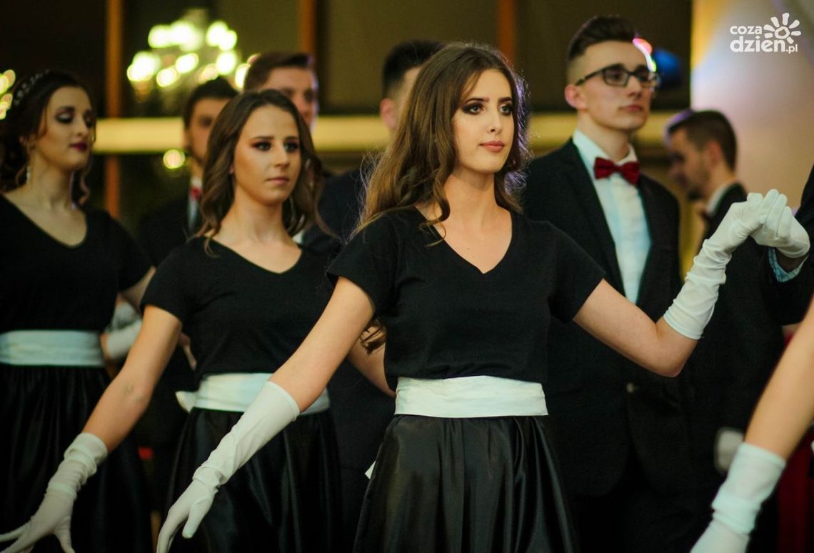 Studniówki 2018. "Czachowski", "Agrotechnik" i "Staszic"