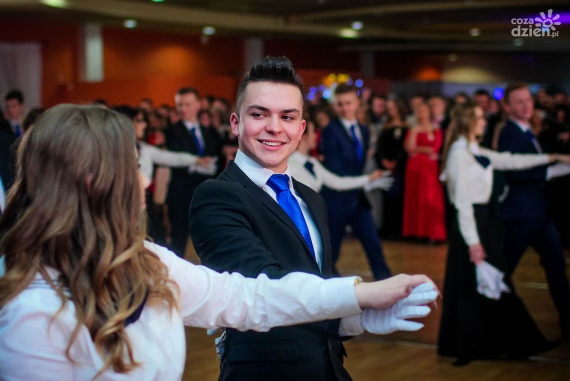 Studniówki 2018. "Konopnicka"